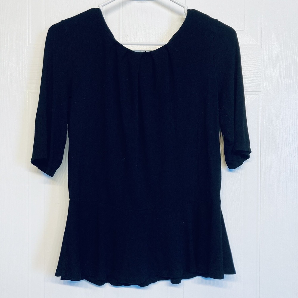 Liz Claiborne Peplum Top Sz Medium Black Elbow Sleeve Pleated Scoop Neck Blouse